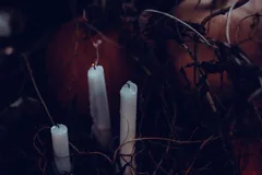 dim